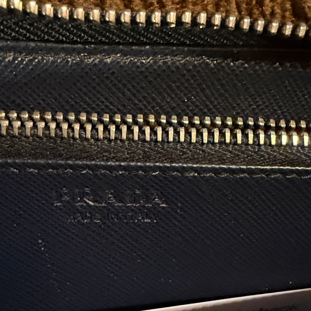Prada Navy Saffiano Zip-Around Wallet w/ COA - Picture 6 of 6